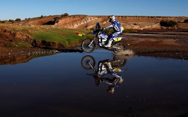 Helder Rodrigues of Portugal rides his Yamaha during the seventh stage in the Dakar Rally 2016 in Uyuni, Bolivia, January 9, 2016. (Photo by Marcos Brindicci/Reuters)