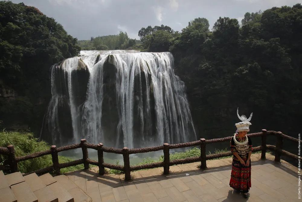 Huangguoshu Cataract, Asia's Largest Waterfall