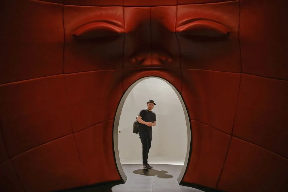 The Day in Photos – April 15, 2016