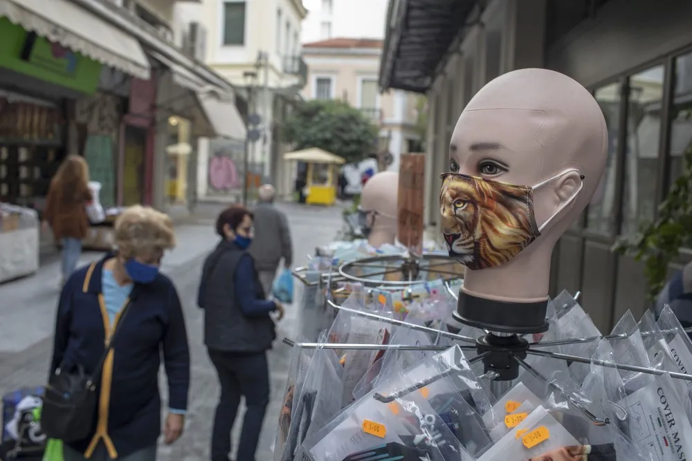 The Day in Photos – October 31, 2020, Part 2/2