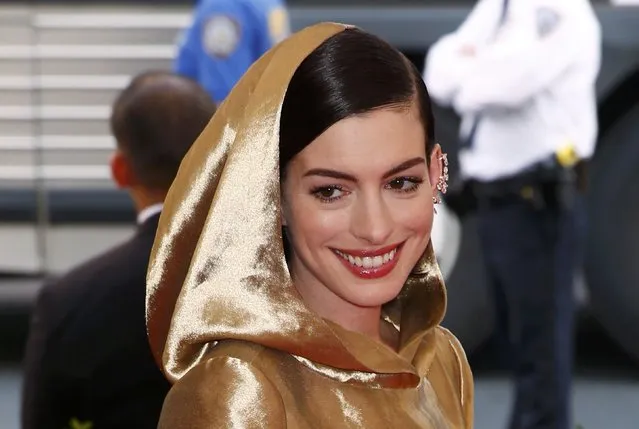 Actress Anne Hathaway arrives at the Metropolitan Museum of Art Costume Institute Gala 2015 celebrating the opening of “China: Through the Looking Glass” in Manhattan, New York May 4, 2015. (Photo by Lucas Jackson/Reuters)