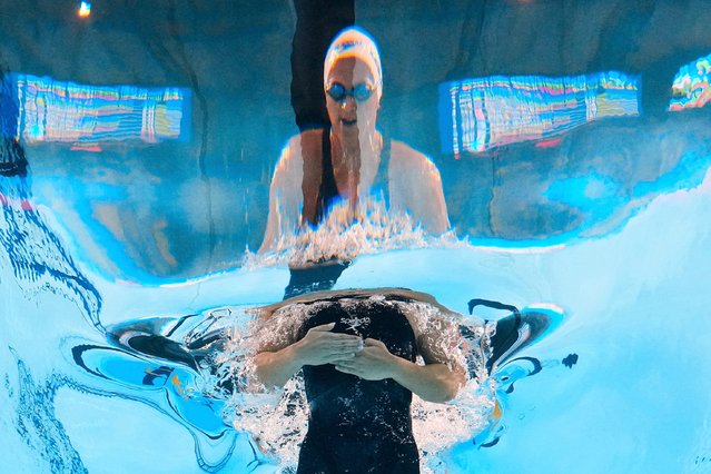 Palestinian swimmer Marina Abu Shamaleh competes in the women's 100-meter breaststroke heat at the World Aquatics Championships in Singapore, Monday, July 28, 2025. (Photo by Lee Jin-man/AP Photo)