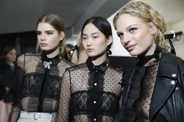 Models seen backstage ahead of the Philosphy Di Lorenzo Serafini show during Milan Fashion Week  Fall/Winter 2017/18 on February 25, 2017 in Milan, Italy. (Photo by Tristan Fewings/Getty Images)