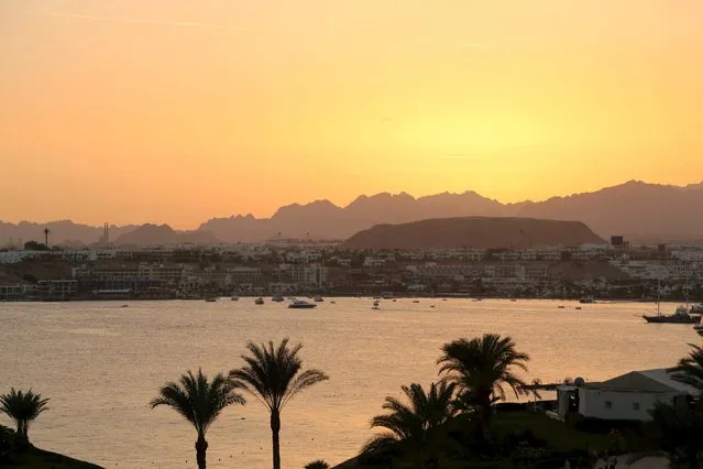 A general view of Naama bay during sunset in the Red Sea resort of Sharm el-Sheikh, November 7, 2015. (Photo by Asmaa Waguih/Reuters)