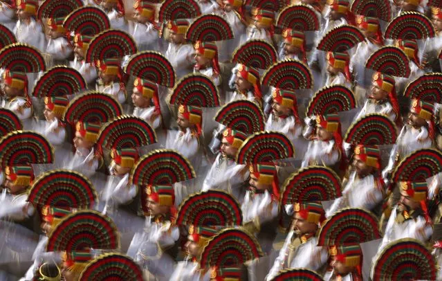 Indian soldiers march during a full dress rehearsal for the Republic Day parade in New Delhi, India, January 23, 2016. India will celebrate its Republic Day on Tuesday. (Photo by Adnan Abidi/Reuters)