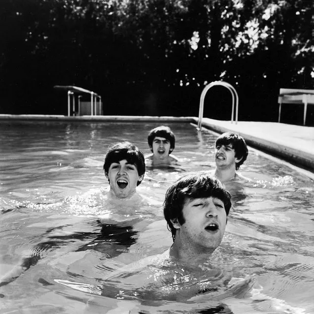 (L-R) Paul McCartney, George Harrison, John Lennon & Ringo Starr of the Beatles, taking a dip in a swimming pool in Florida, 1964. (Photo by John Loengard/Life Magazine/The LIFE Picture Collection/Getty Images)