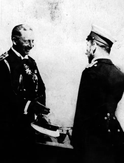 Emperor Wilhelm II of Germany meets Tsar Nicholas II at Bjoerkoe, 24th July 1905.