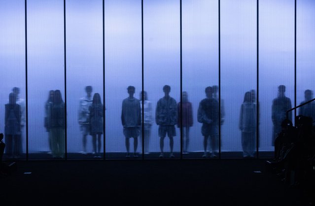 Models present creations during the Lantu by Huazhou He runway show during China Fashion Week 2025 in Beijing, China, 13 September 2025. The China Fashion Week 2025 runs from 05 to 14 September 2025. (Photo by Jessica Lee/EPA)