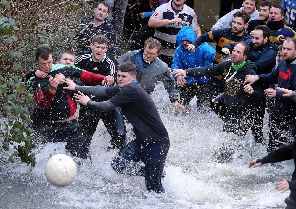 The Day in Photos – February 10, 2016
