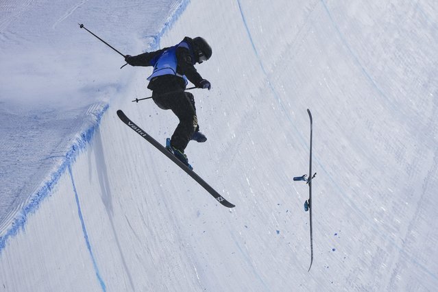 Sun Jingbo of China crashes during the Men's Freeski Halfpipe at the 9th Asian Winter Games in Yabuli in northeast China's Heilongjiang province on Saturday, February 8, 2025. (Photo by Andy Wong/AP Photo)
