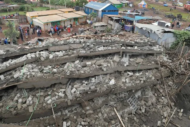 A general view of a devastated area showing a six-storey building under construction that collapsed killing two people, at the Joyland area in Ruaka, in Kiambu county, on November 17, 2022. (Photo by Simon Maina/AFP Photo)