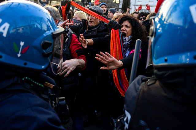 Demonstrators clash with the Police during a protest outside EOS Show 2024, the biggest Italian outdoor and hunting fair asking for an immediate global ceasefire in Verona, Italy on February 17, 2024. (Photo by Piero Cruciatti/Anadolu via Getty Images)