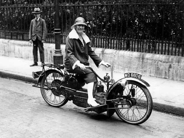 Madge Saunders with her “Ner-A-Car” motorcycle in United Kingdom, circa 1921. (Photo by Topical Press Agency/Getty Images)