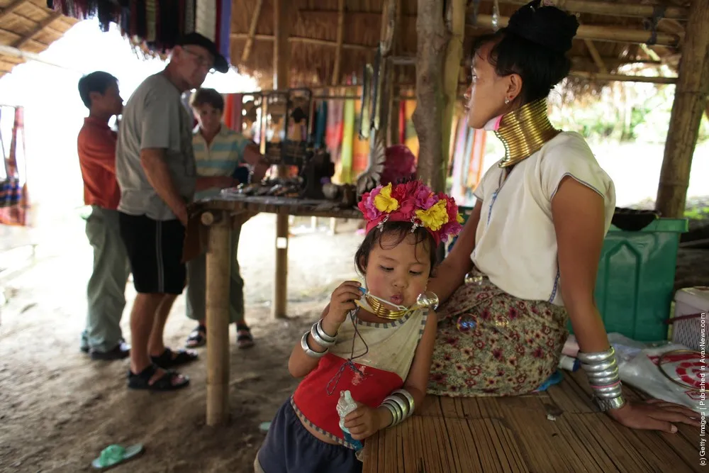 Long Neck Hill Tribe Lure Thailand Tourists