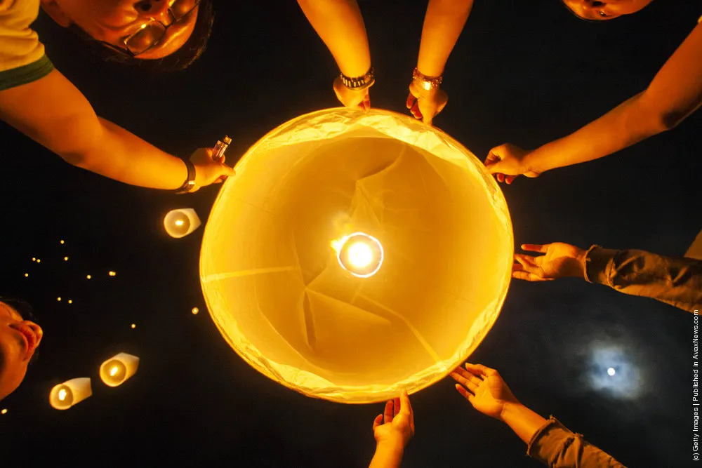 Indonesia Commemorates Birth Of Buddah