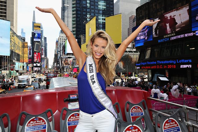 Miss USA 2015 Olivia Jordan takes a ride on the Gray Line CitySightseeing NYC bus on July 28, 2015 in New York City. (Photo by Cindy Ord/Getty Images for Gray Line CitySightseeing New York)