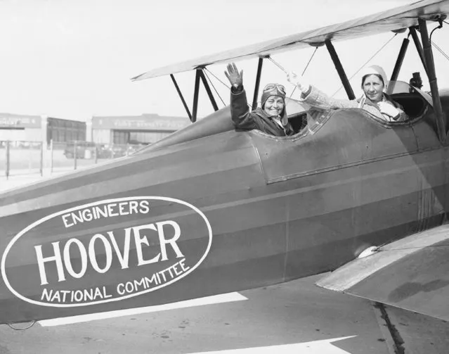 Two grandmothers campaign for the re-election of President Herbert Hoover by taking off from Floyd Bennett Field in the Brooklyn borough of New York, October 3, 1932. The grandmothers, whose first names are not available, are Mrs. H. Foster Bain, pilot, and Mrs. Samuel Dolbear, both of New York. (Photo by AP Photo)