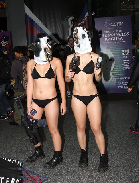 General Atmosphere at 2014 New York Comic Con – Day 3 at Jacob Javitz Center on October 11, 2014 in New York City. (Photo by Laura Cavanaugh/Getty Images)