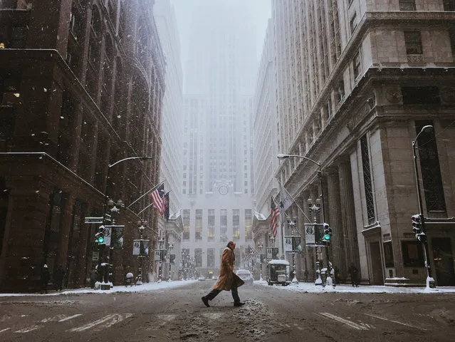 The CBRE Urban Photographer of the Year competition – now in its ninth year – encourages professional and amateur photographers to capture cities at work. Here: Blizzard Days. For the first time, the 2015 competition included a mobile category. The winner, Cocu Liu from China, captured the Chicago Board of Trading Building. (Photo by Cocu Liu)