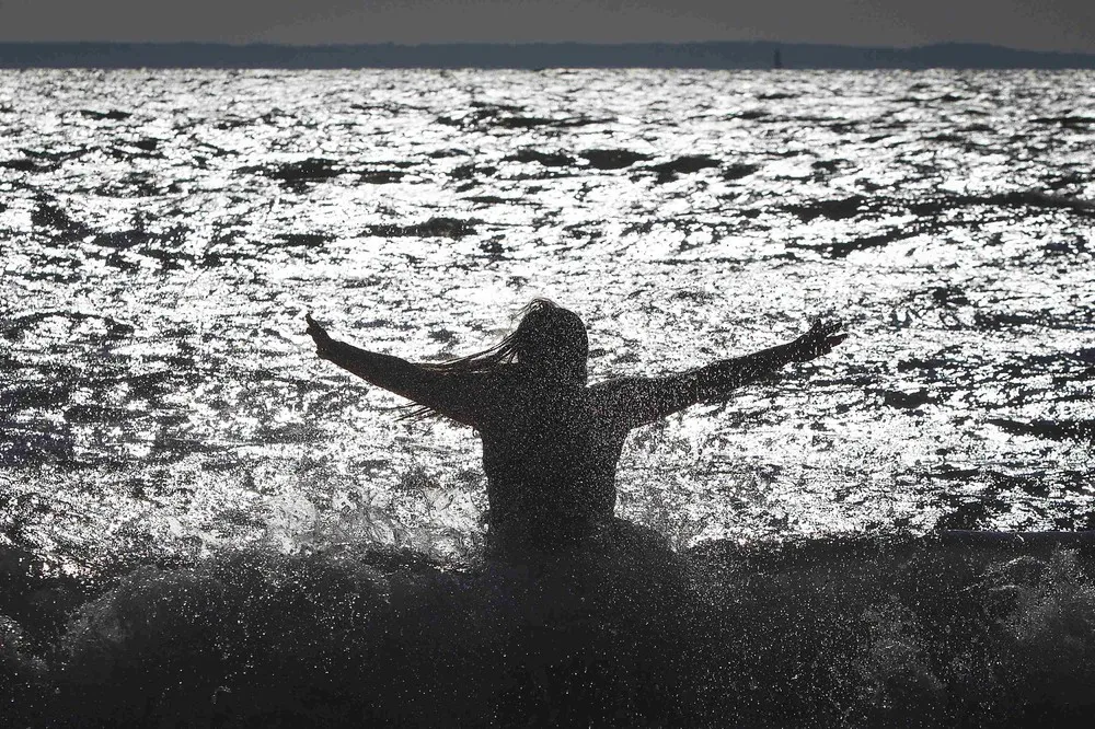 New Year’s Swim around the World