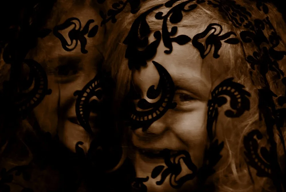 Toddlers by Karolina Bazydlo