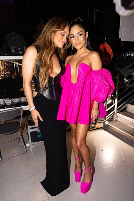 American singer Jennifer Lynn Lopez, also known as J.Lo and American actress Vanessa Hudgens backstage during the 2022 MTV Movie & TV Awards at Barker Hangar on June 05, 2022 in Santa Monica, California. (Photo by Christopher Polk/Rex Features/Shutterstock)