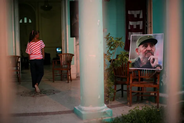 A picture of Fidel Castro is seen at a house in downtown Havana, Cuba, November 27, 2016. (Photo by Carlos Barria/Reuters)