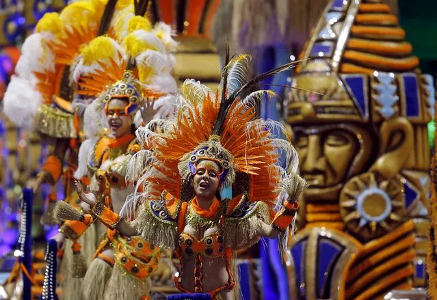 Revellers parade for the Imperio de Casa Verde samba school during the carnival in Sao Paulo, Brazil, February 6, 2016. (Photo by Paulo Whitaker/Reuters)