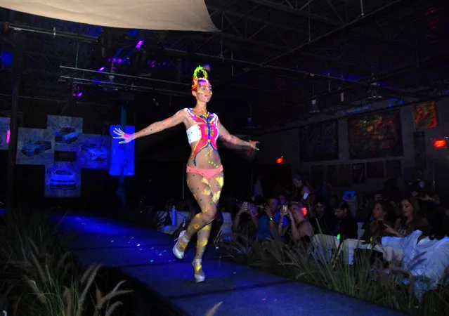 Escenas de Glamour and Glow, II Florida Fashion Week en Naples, celebrado el viernes 7 de febrero en The Shoppes at Vanderbilt, Naples