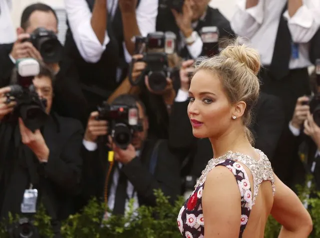 Actress Jennifer Lawrence arrives at the Metropolitan Museum of Art Costume Institute Gala 2015 celebrating the opening of “China: Through the Looking Glass” in Manhattan, New York May 4, 2015. (Photo by Lucas Jackson/Reuters)