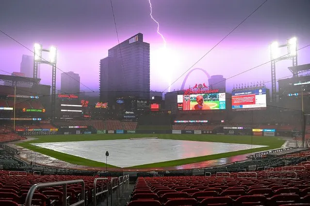A general view of Busch Stadium during a rain delay prior to the start of a game between the St. Louis Cardinals and the Atlanta Braves at Busch Stadium on August 28, 2022 in St Louis, Missouri. (Photo by Joe Puetz/Getty Images)