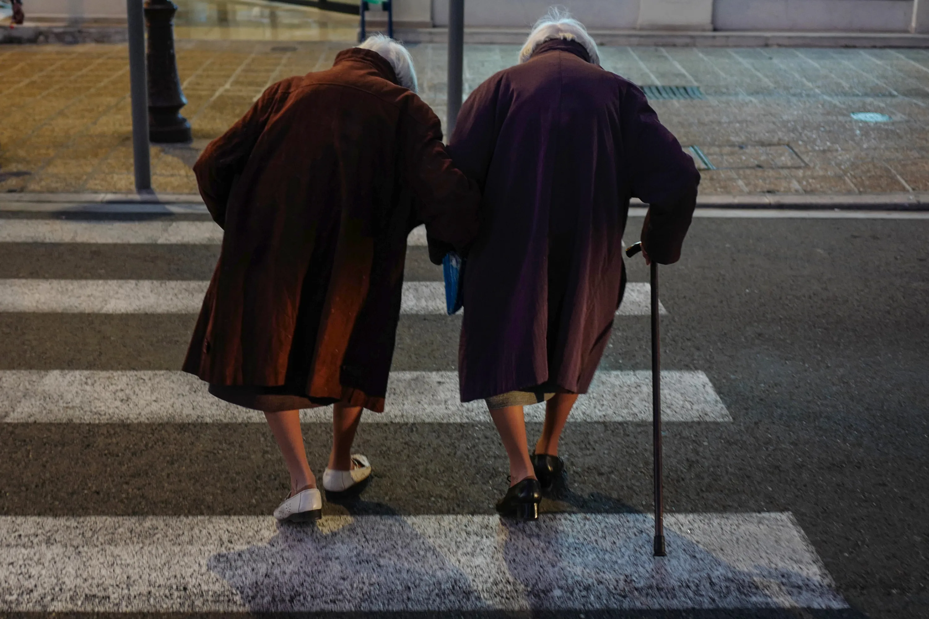 Глобальная проблема старения населения. Старение населения. Демографическое старение населения. Стареющая Европа. Пожилые люди в Европе.