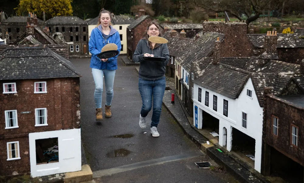 Pictures of the Year 2021, Part 11/102