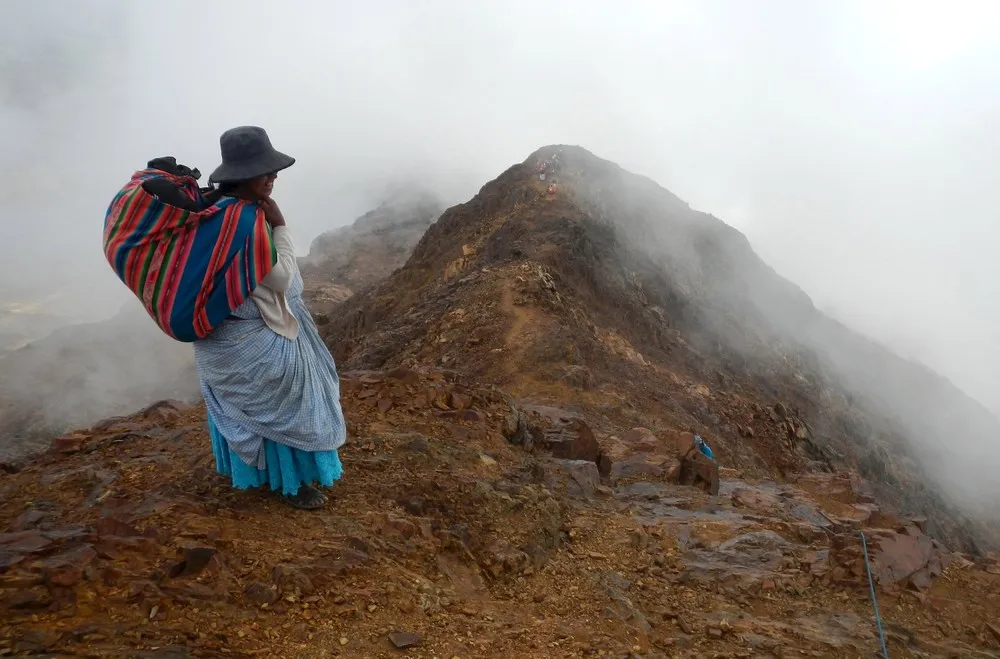 Bolivian Cholita Climbers
