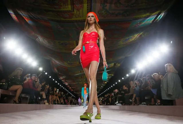 A model presents a creation from the Versace Spring/Summer 2022 collection during Milan Fashion Week in Milan, Italy, September 24, 2021. (Photo by Alessandro Garofalo/Reuters)