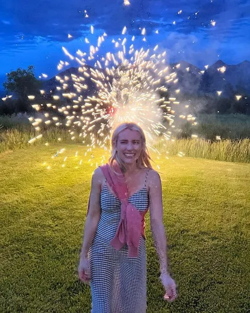 American actress Emma Roberts snaps a festive photo for the Fourth of July 2022. (Photo by emmaroberts/Instagram)