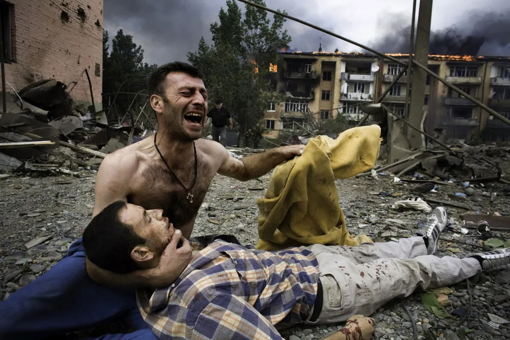 25 Years of the International Photojournalism Festival Visa Pour l’Image: a Tribute to Jean-François Leroy