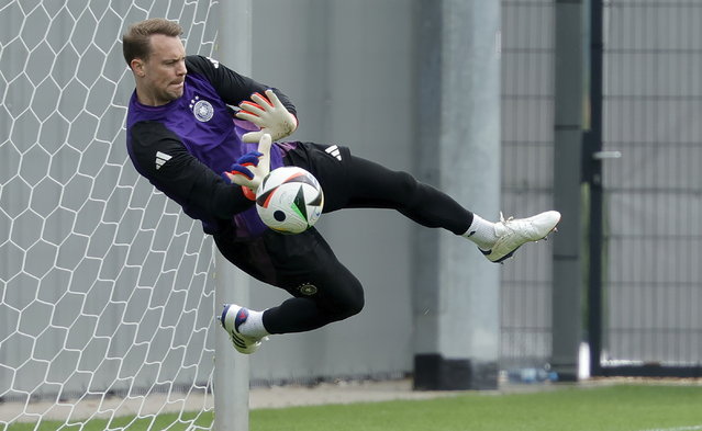 Germany’s national soccer goalkeeper Manuel Neuer during a training in Herzogenaurach, Germany, 04 July 2024. Germany will play their quarter final match at the UEFA EURO 2024 against Spain on 05 July 2024. (Photo by Ronald Wittek/EPA)