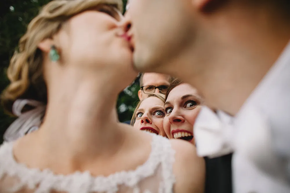 Funniest Wedding Photos of 2015