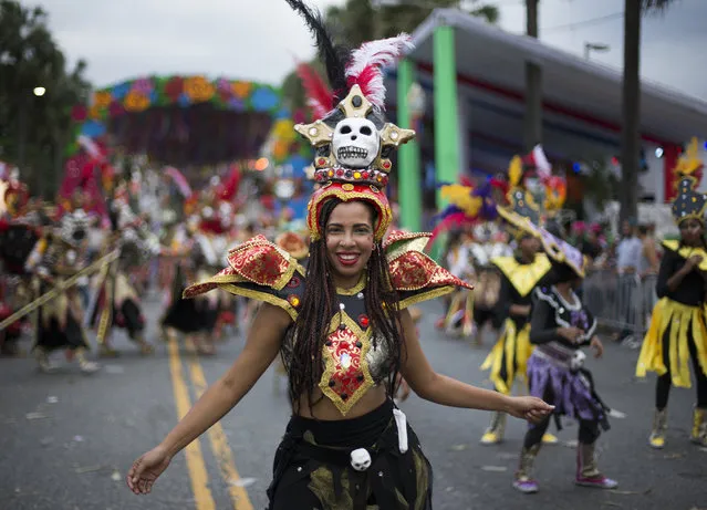 Comparsas participate during the 2018 National Carnival Parade on the boardwalk of Santo Domingo, Dominican Republic, 04 March 2018. (Photo by Orlando Barria/EPA/EFE)