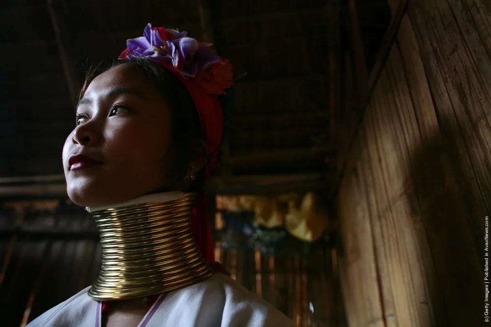 Long Neck Hill Tribe Lure Thailand Tourists