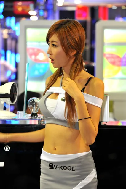 Promo Girl, Seoul Auto Salon 2011