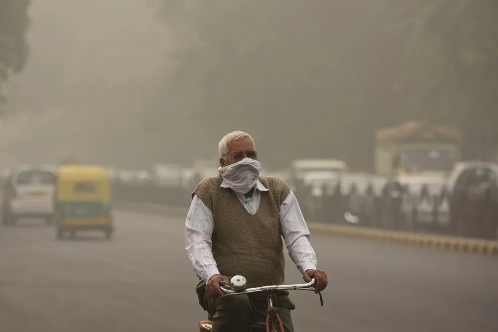 Toxic Smog chokes New Delhi