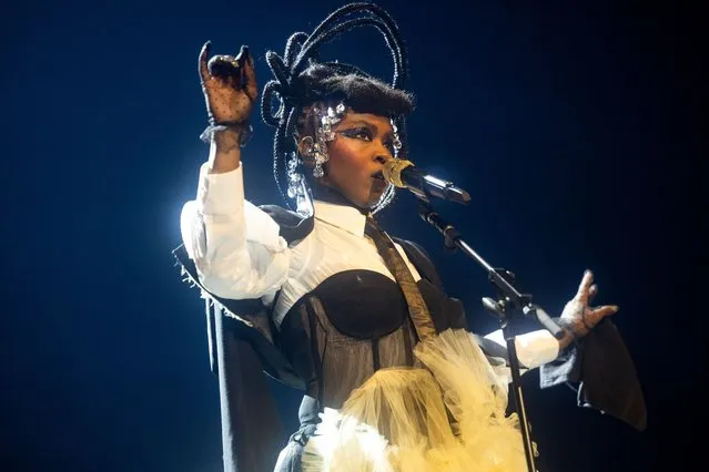 American rapper Lauryn Hill of The Fugees at In Concert: Ms. Lauryn Hill & The Fugees: The Miseducation of Lauryn Hill 25th Anniversary Tour held at Crypto.com Arena on November 4, 2023 in Los Angeles, California. (Photo by Christopher Polk/Billboard via Getty Images)