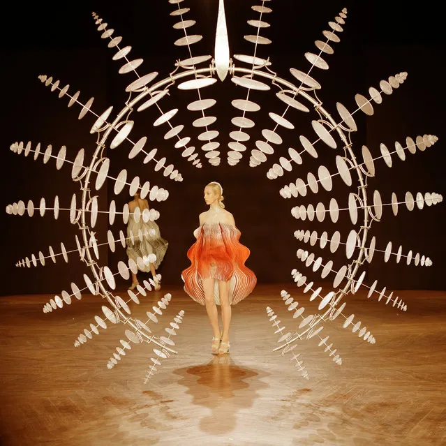 A model walks the runway during the Iris Van Herpen fashion show on July 01, 2019 in Paris, France. (Photo by Vittorio Zunino Celotto/Getty Images)