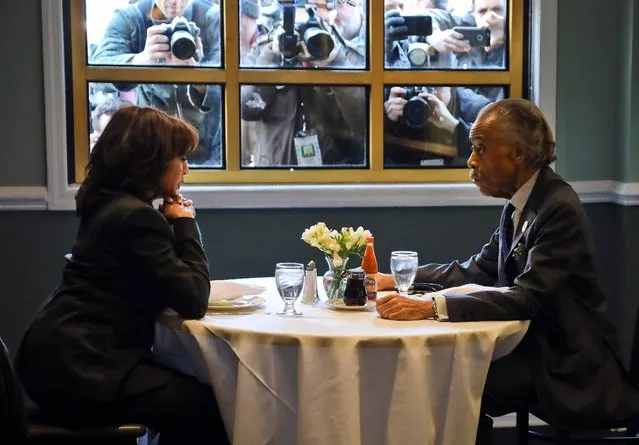 Democratic presidential candidate Kamala Harris, meets with civil rights leader Rev. Al Sharpton, President of the National Action Network, during lunch at Sylvia's Restaurant in the Harlem neighborhood of New York, on February 21, 2019. (Photo by Bebeto Matthews/AFP Photo/Pool)