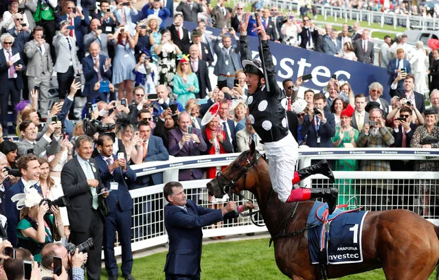 Frankie Dettori celebrates after riding Anapurna to win The Investec Oaks at Epsom Racecourse on May 31, 2019 in Epsom, England. (Photo by Matthew Childs/Action Images via Reuters)