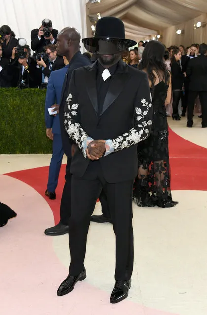 will.i.am attends the “Manus x Machina: Fashion In An Age Of Technology” Costume Institute Gala at Metropolitan Museum of Art on May 2, 2016 in New York City. (Photo by Larry Busacca/Getty Images)