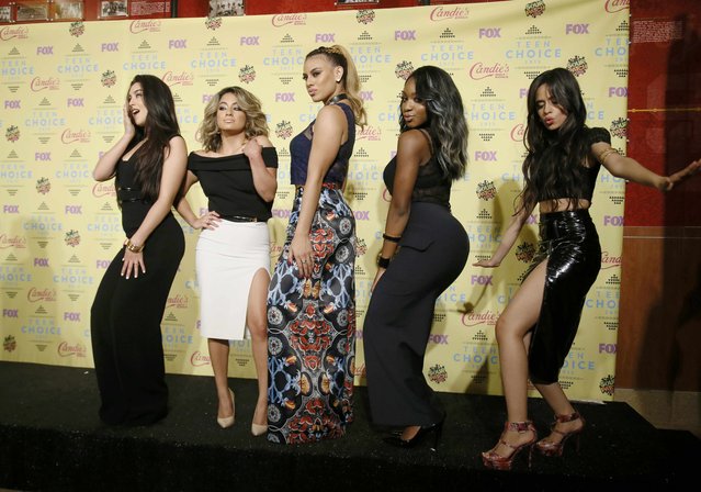 The group Fifth Harmony poses backstage at the 2015 Teen Choice Awards in Los Angeles, California, United States August 16, 2015. (Photo by Danny Moloshok/Reuters)