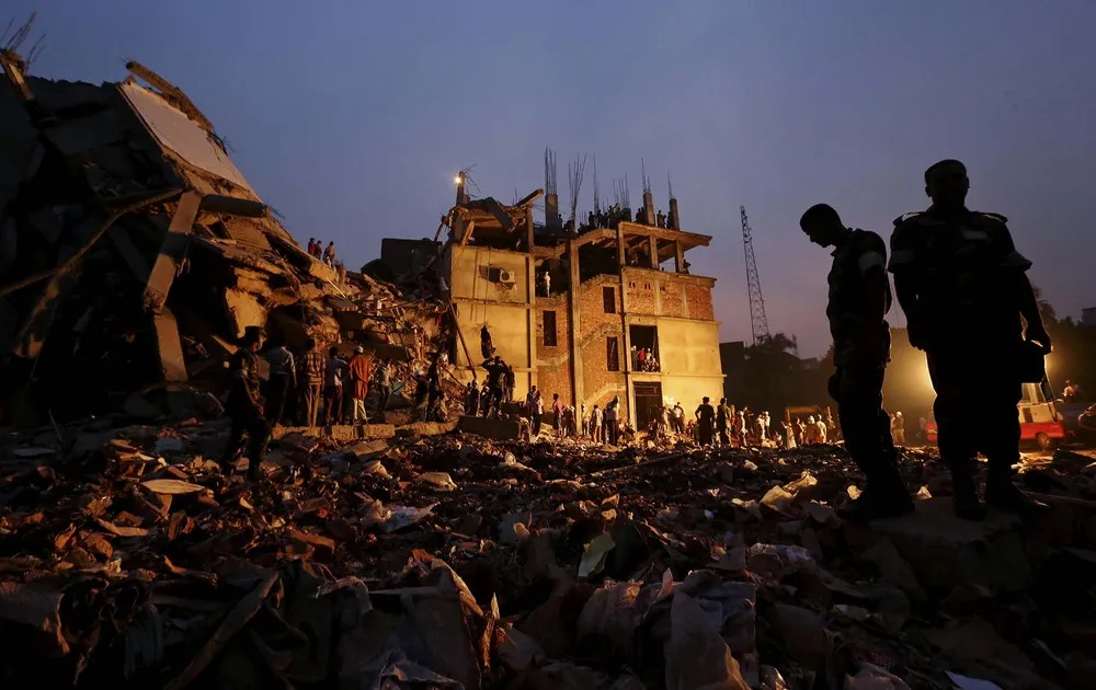 Building Collapse Kills 300 People in Bangladesh